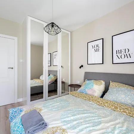 Luxury In -7- Bright-secured-freeparking