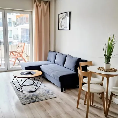 Luxury In -7- Bright-secured-freeparking Lodz