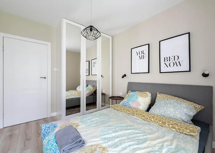 Luxury In -7- Bright-secured-freeparking